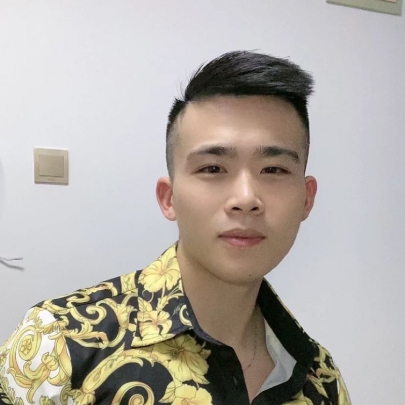 迷彩冲锋衣的第一张照片--宁夏中老年相亲网